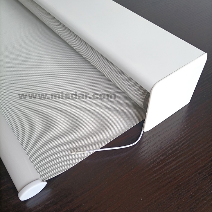 Motorized Roller Shade With Top Square Cassette